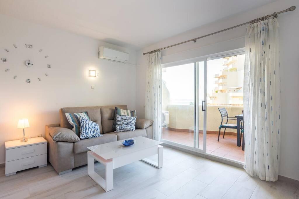 Sol Apartment - C&G Benal Beach Benalmádena Exteriör bild