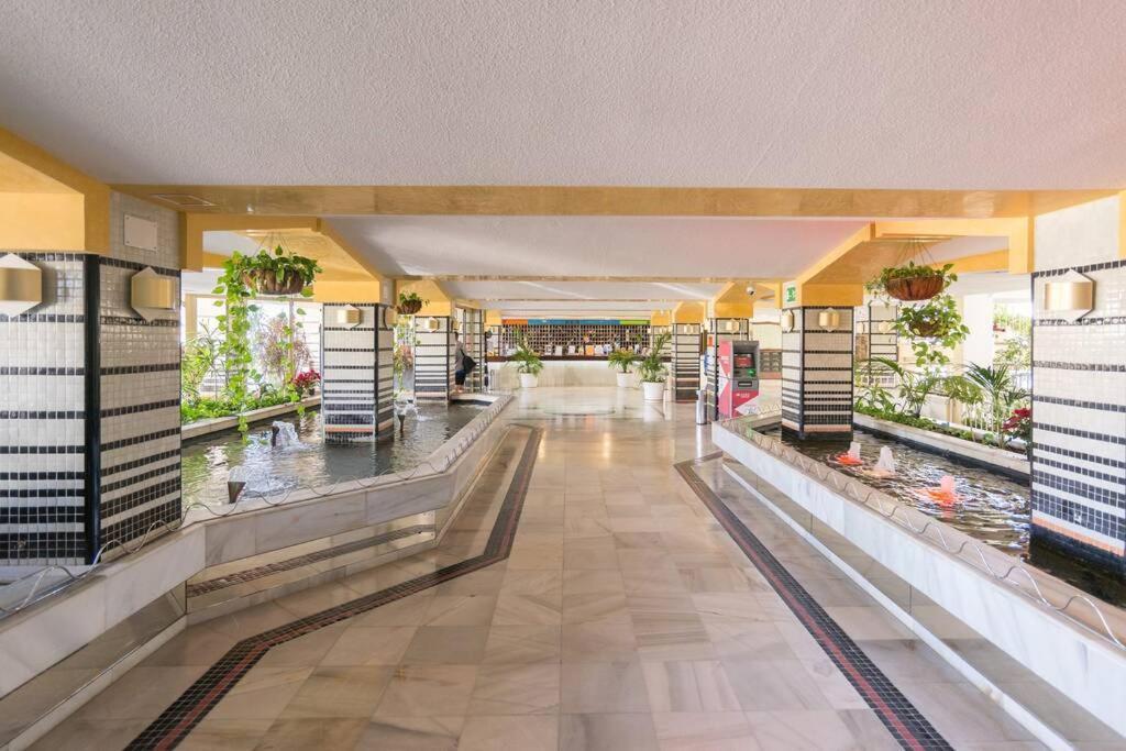 Sol Apartment - C&G Benal Beach Benalmádena Exteriör bild