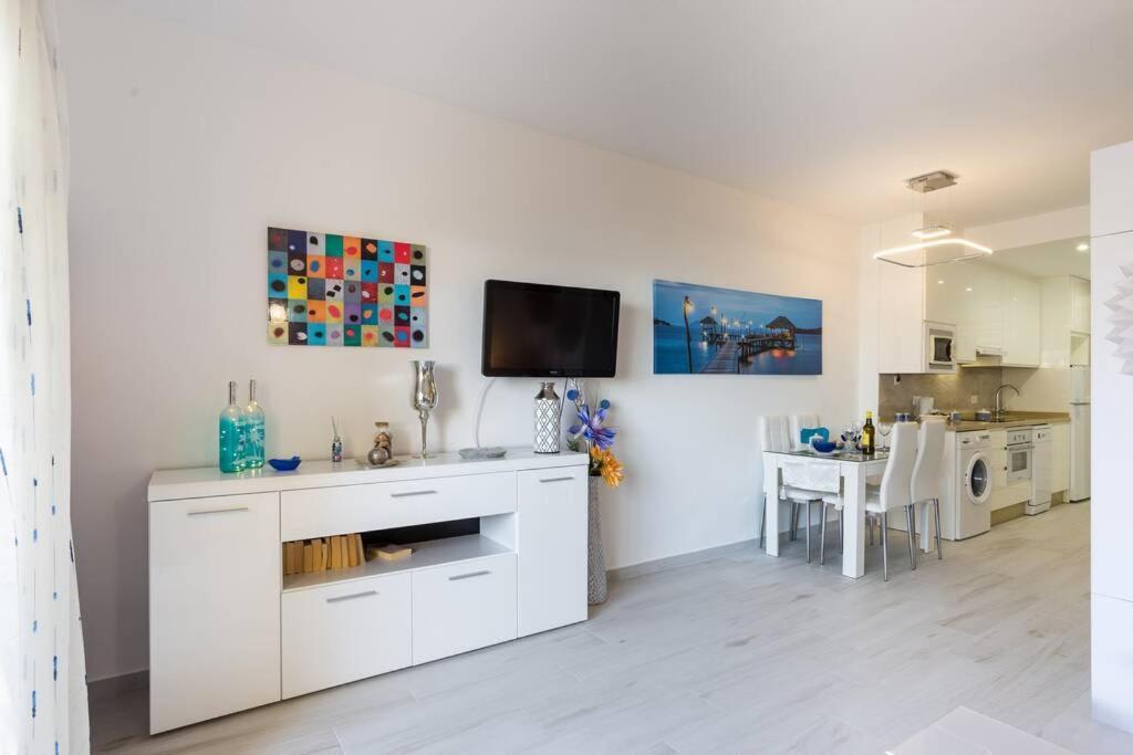 Sol Apartment - C&G Benal Beach Benalmádena Exteriör bild