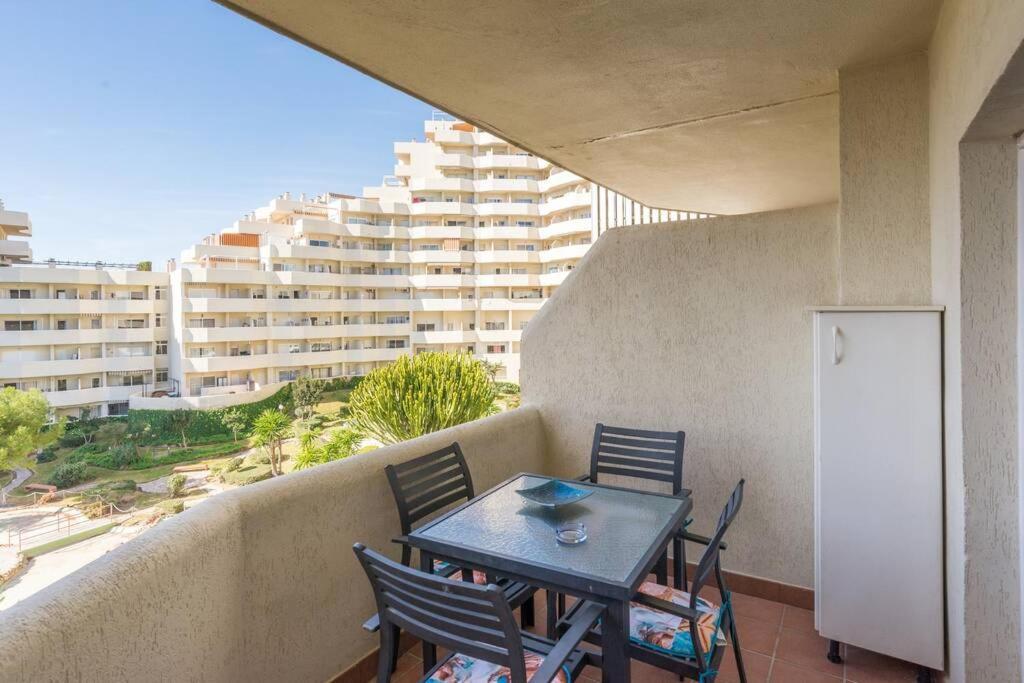 Sol Apartment - C&G Benal Beach Benalmádena Exteriör bild