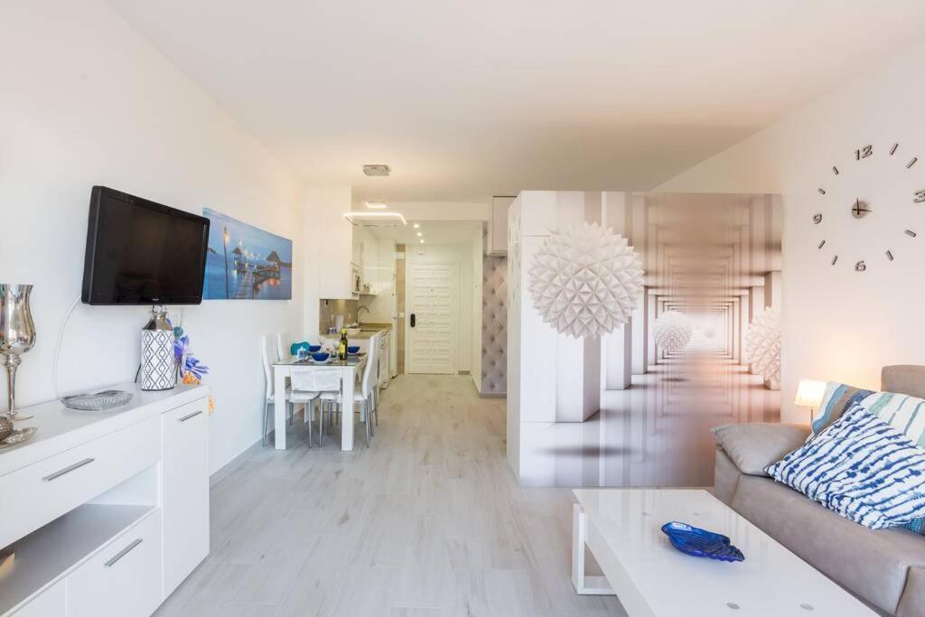 Sol Apartment - C&G Benal Beach Benalmádena Exteriör bild